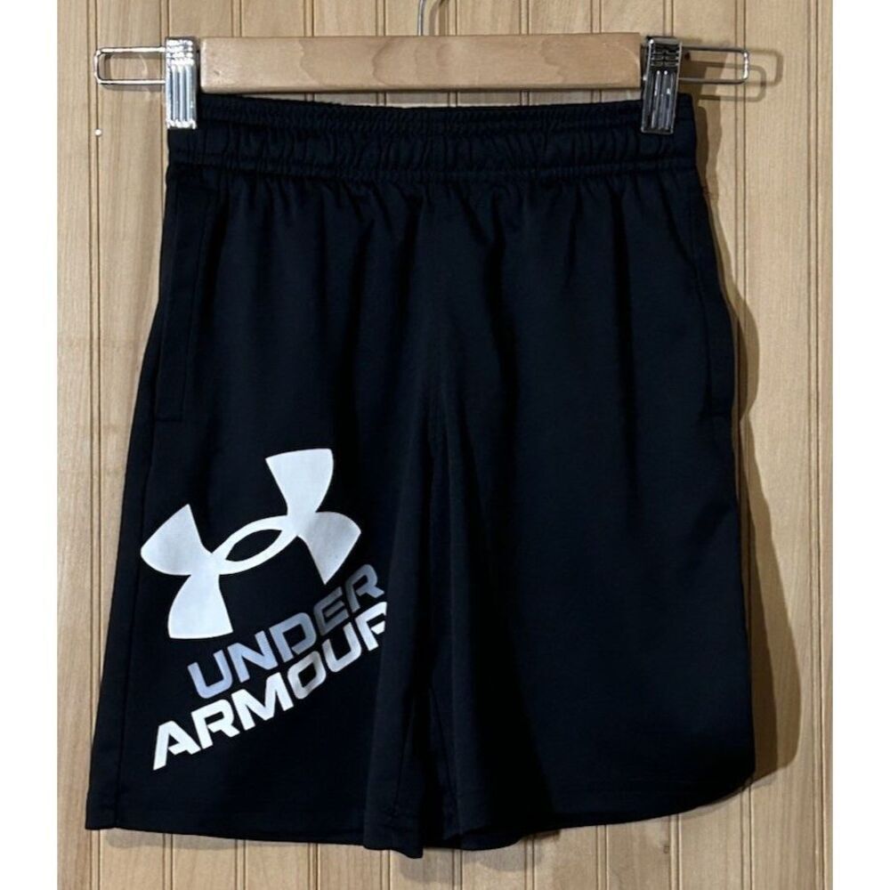 Under Armour Shorts Boys Small Black Loose Running Gym Sports Basketball Casual